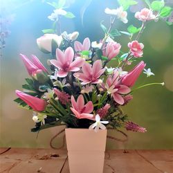 Magnolia, tulips and apple blossom silk flower arrangement, Faux Magnolia Floral Centerpiece, Spring flowers Bouquet