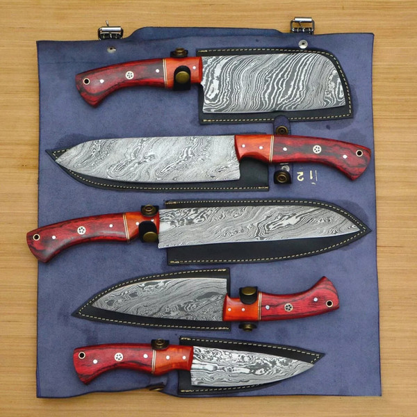 damascus steel knives set in San Antonio.jpg