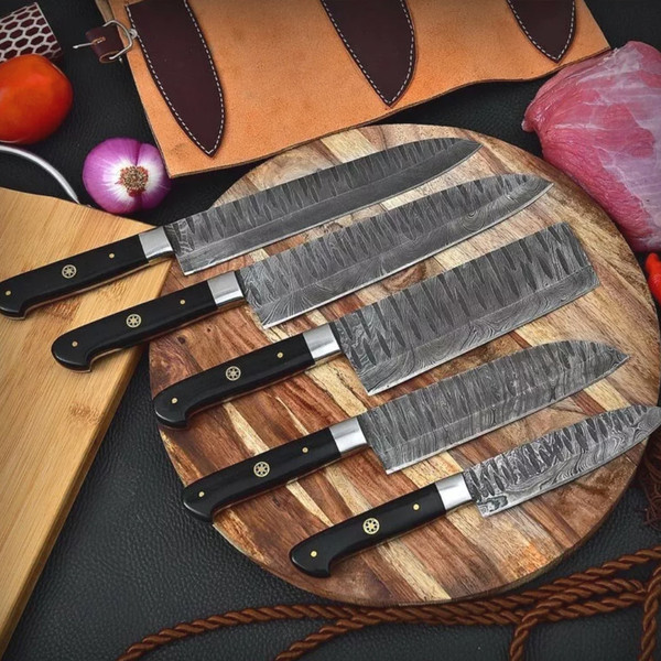 set of damascus kitchen knife.jpg