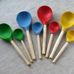 Color wooden spoons, Bright wooden spoons for sensory play, toddler birthday gift, sensory toy, kitchen pretend play
