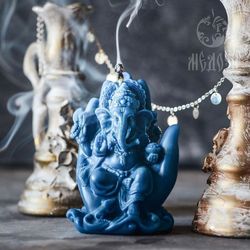 Candle Mold / Resin Mold / Soap Mold : "Ganesh in the palm of your hand"