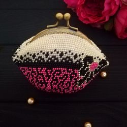 Pink Beaded Wallet , Ladies' Wallet , Cute Purse with a bow for coins