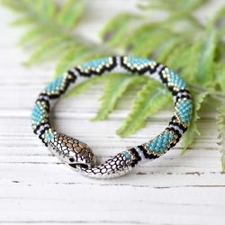 Snake beaded bracelet, Ouroboros jewelry, Green turquoise bracelet for women, Seed bead bracelet, Handcrafted gifts