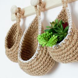 Jute Wall Basket for Small Things, hanging flower Pots, Crocheted boho basket, vegan basket