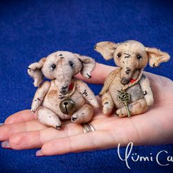 Jointed Vintage mini Teddy Elephant OOAK by Yumi Camui
