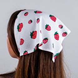 handmade strawberry hair bandana headband. white cottagecore kerchief. red wild berries triangle head scarf.