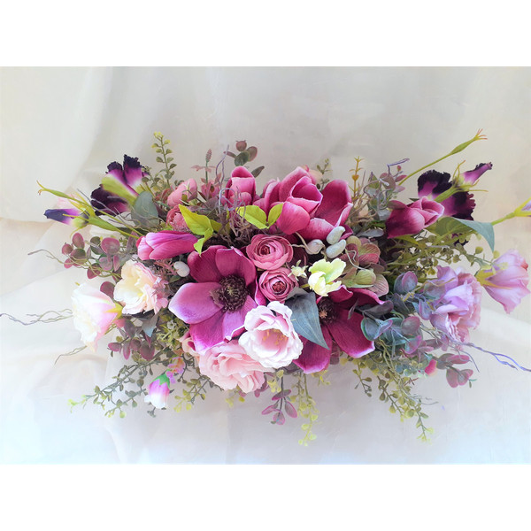 Purple-Magnolia-roses-centerpiece-8.jpg