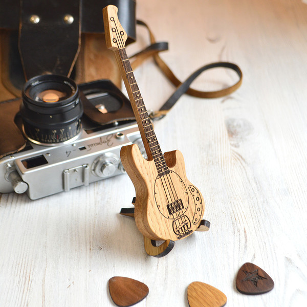 wood guitar pick box