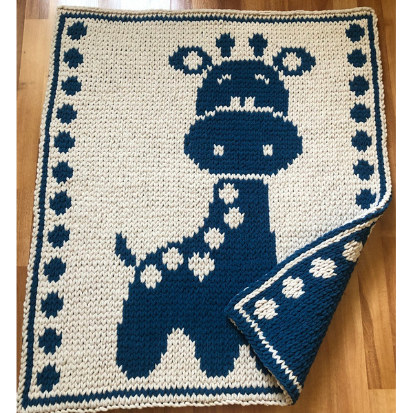 loop-yarn-finger-knitted-giraffe-blanket-2.jpg