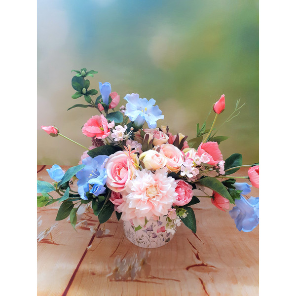 Roses-dahlias-bluebells-arrangement-5.jpg