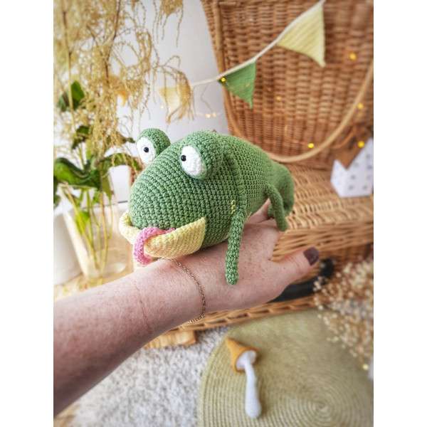 Amigurumi Lizard Crochet Pattern.jpg