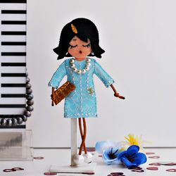 Miniature dolls. Elegant brooch girl. Beautiful Gift for mom, Grandma, nana birthday. Vintage felt doll. Retro decor.