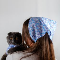 Matching cat and owner outfit. Cottagecore bandana cotton. Light blue ditsy floral kerchief.