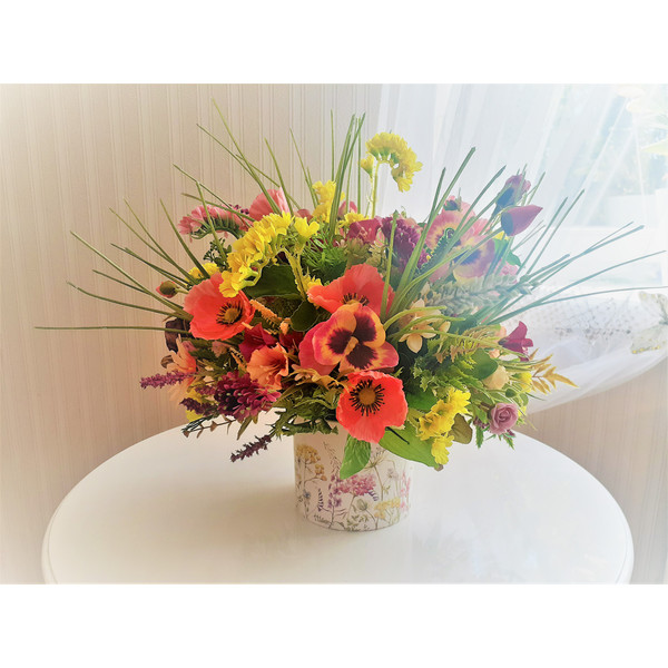 summer-Wildflowers-table-arrangement-3.jpg