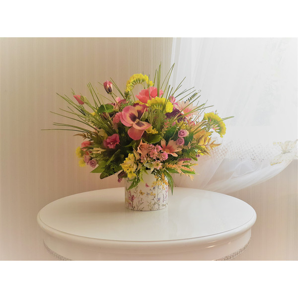 summer-Wildflowers-table-arrangement-6.jpg