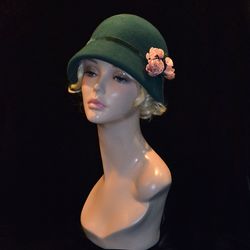 emerald cloche hat, 1920s style hat, winter hat, felt hat