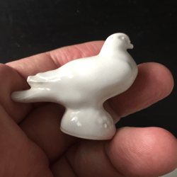 Holy pigeon - Ceramic white figure, extinguisher, "Small Pigeon", 5 cm high.