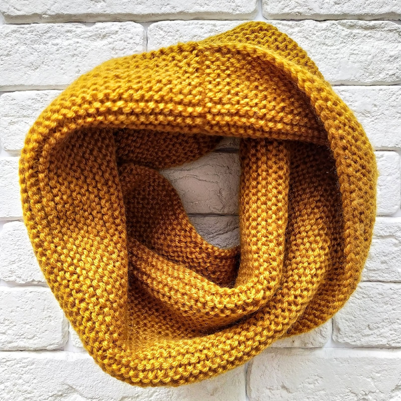 Knit neckwarmer