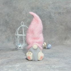 Pink gnome / Needle felted gnome / 4'' gnome