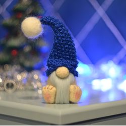 Blue Christmas gnome / Holiday gnome / Needle felted gnome