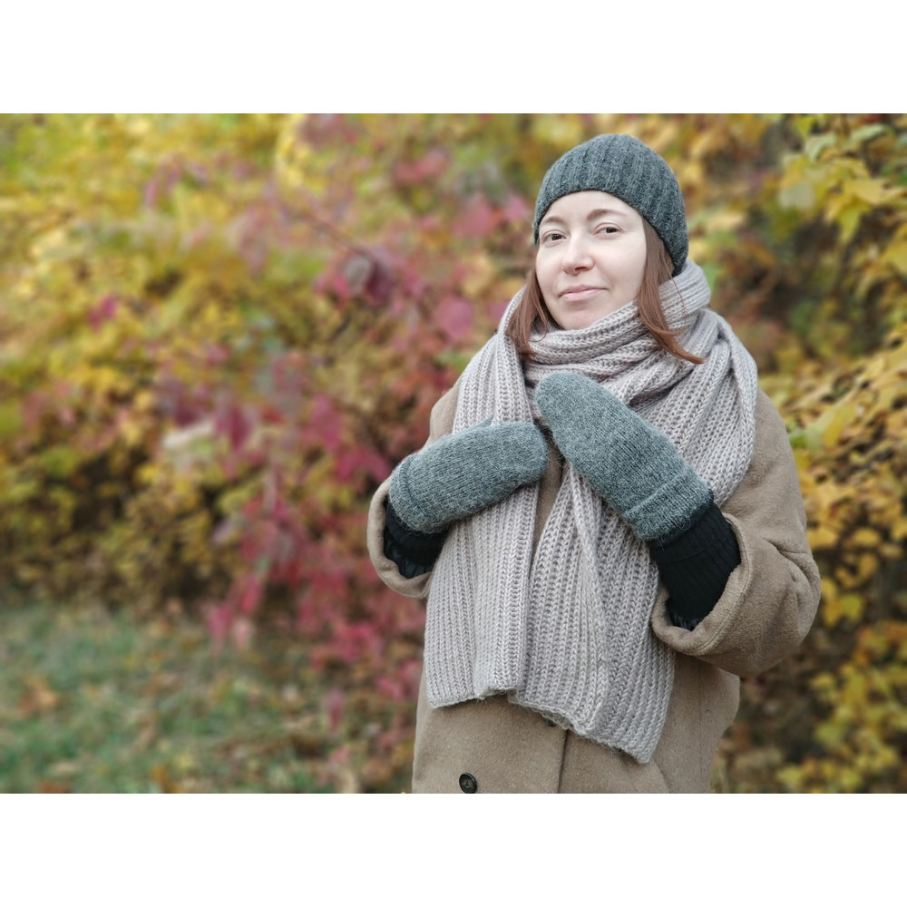 Double soft warm alpaca wool women handknitted mittens