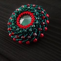 Green round bead brooch