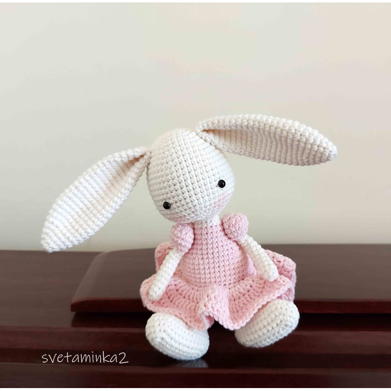 long-eared-bunny-crochet-amigurumi-pattern
