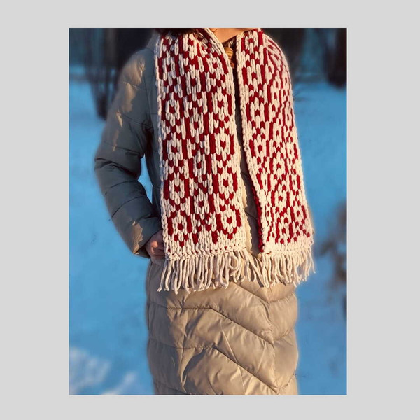 loop-yarn-finger-knitted-winter-scarf-2