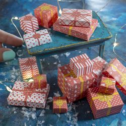 TEMPLATE red Christmas boxes | Printable template | Dollhouse miniatures