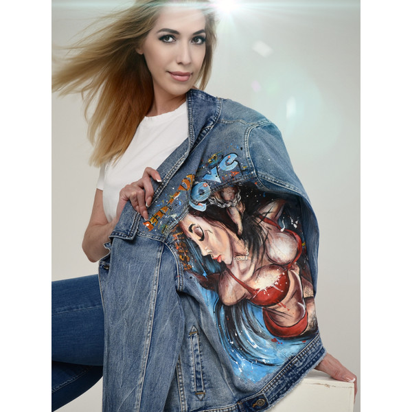 .jpgfabric- painted- women- jean- jacket- sexy- girl- art- customization 2
