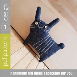 Felt Rabbit sewing pattern PDF digital tutorial in English, felt animal sewing diy