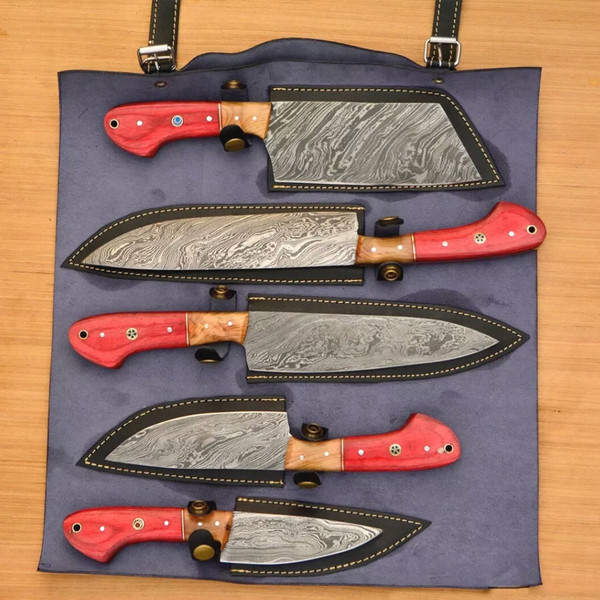 damascus steel knives set in Wyoming.jpg
