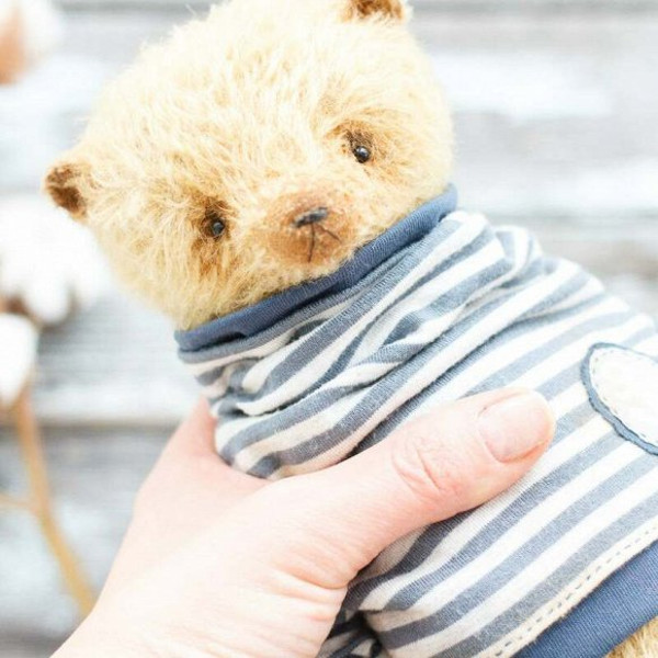 stuffed-pattern-teddy-bear-with-sweater-cm.jpg