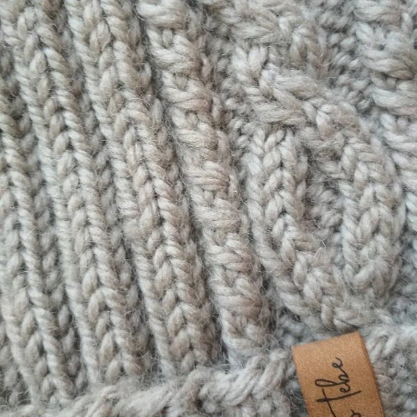 Beige_womens_warm_hand-knitted_hat_4