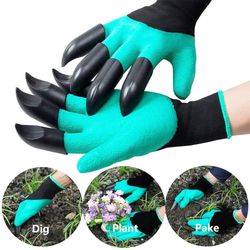 Gardening gloves with plastic claws