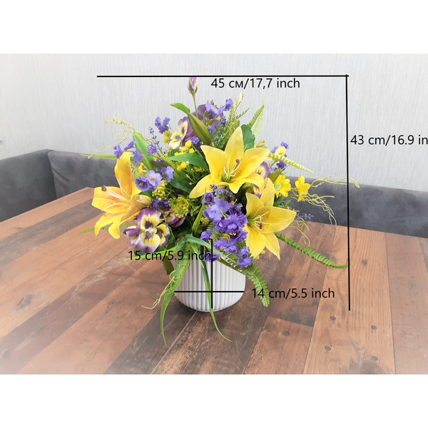 Lilies-pansies-faux-floral-arrangement-3.jpg