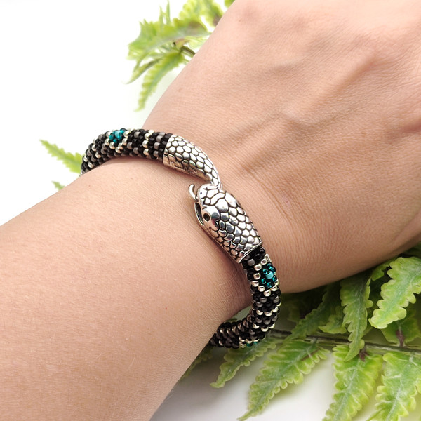 snake bracelet 1.jpg