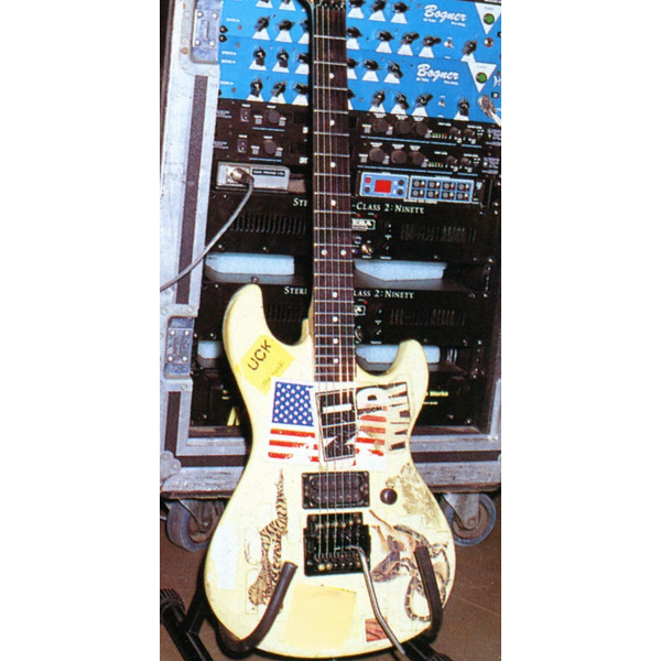 jerry cantrell guitar alice.png