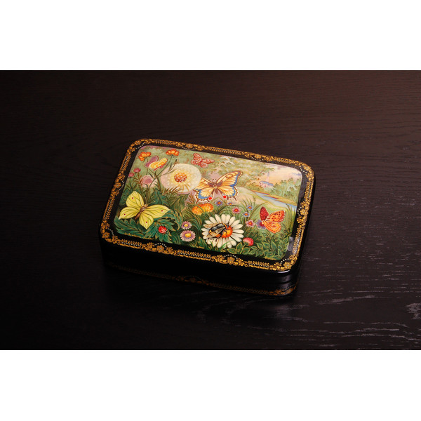 Summer gift lacquer box