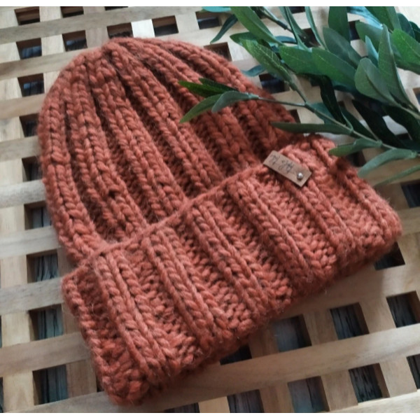 Handmade-alpaca-winter-hat-4