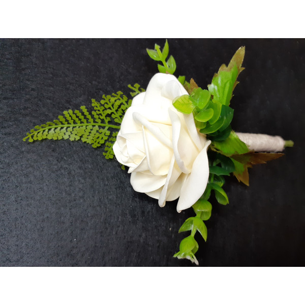 White-rose-wedding-boutonniere-4.jpg