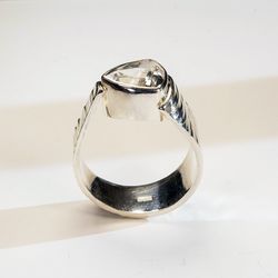 Silver ring with rock crystal.