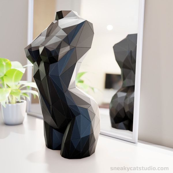 woman-torso-nude-sexy-girl-venus-papercraft-paper-sculpture-decor-low-poly-3d-origami-geometric-diy-3.jpg