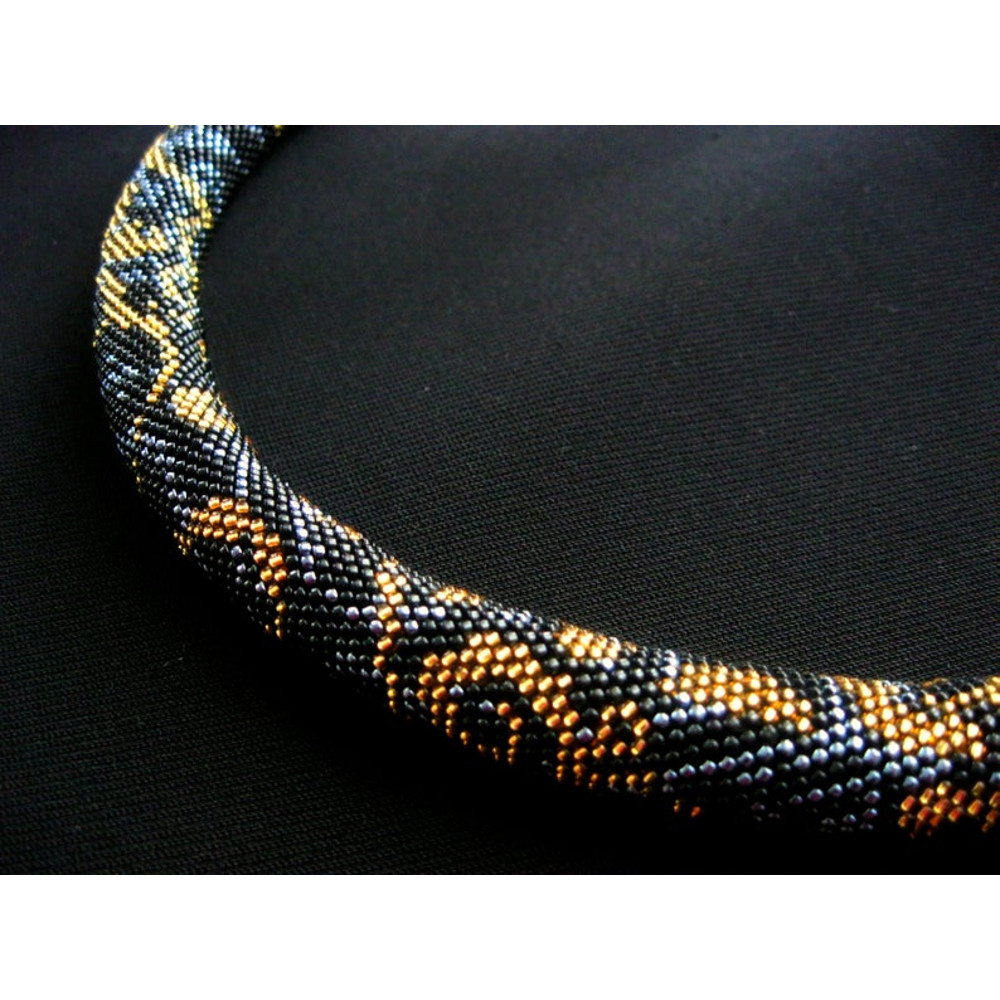 Seed-Bead-Crochet-Necklace