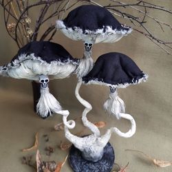 Mushroom black, Mushroom Gothic decor, Halloween decor, Halloween centerpieces, Creepy gift, Toadstool figurine