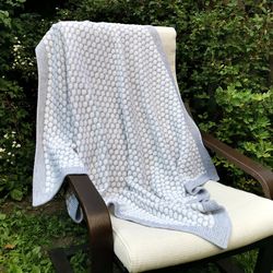 Hand-knitted baby blanket, wool plaid for baby crib