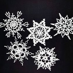 Set of 5 crochet Christmas snowflakes transparent rustic vintage style