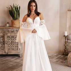 Lace wedding dress Bell sleeved bridal gown Off shoulders white dress.