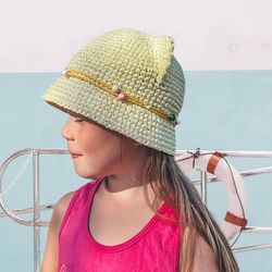 Kids bucket hat with ears crochet pattern PDF, digital instant download, video tutorial, summer hat, hat with cats ears