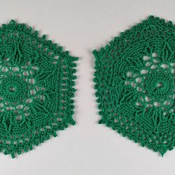 Set of two mini green crocheted relief lacy place mats for dinning table decor